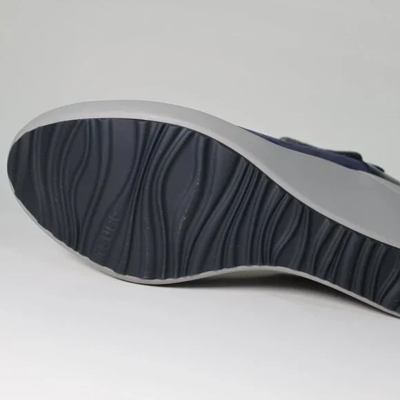 TSUBO Navy Blue Suede & Patent Mary Jane Heels Size 7 EUC - Picture 7 of 7